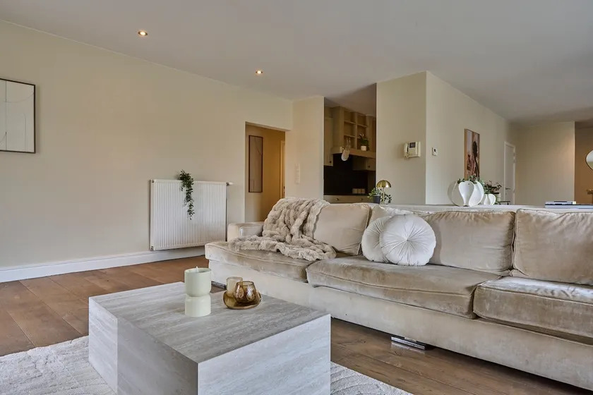 Aurora City Apartment - Image 1