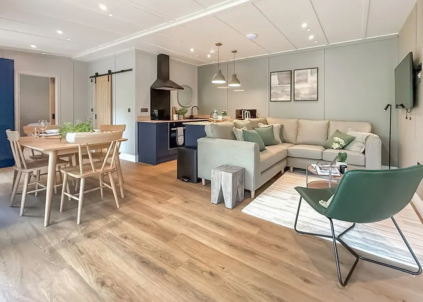Waterside Lodge (Pet) - Image 1