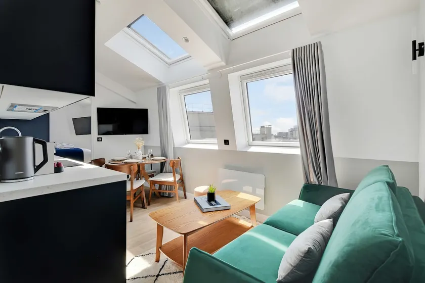 Fabulous Getaway over the Parisian Clouds - 1BR - Image 1