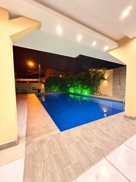 A modern, safe suite with an excellent location - Image 1