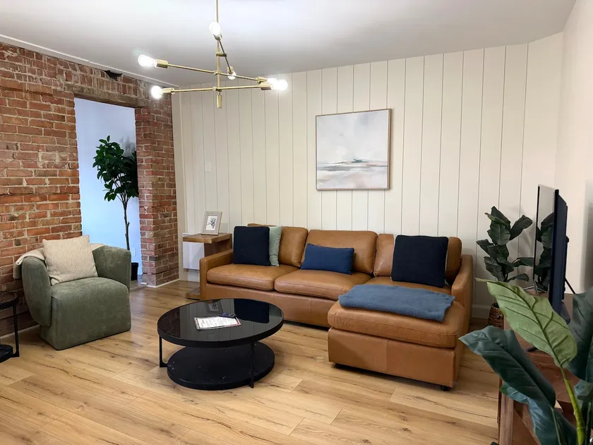 The Nook, parking included - Image 1