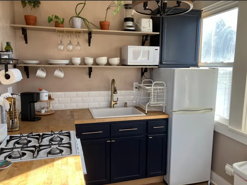 Cozy apartment in house - Image 1