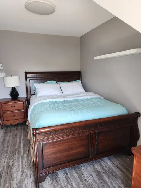 Apartment in Ste-Marthe-Sur-Le-Lac - Image 1