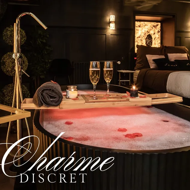 The Manor • Charming Suite & Spa - Image 1
