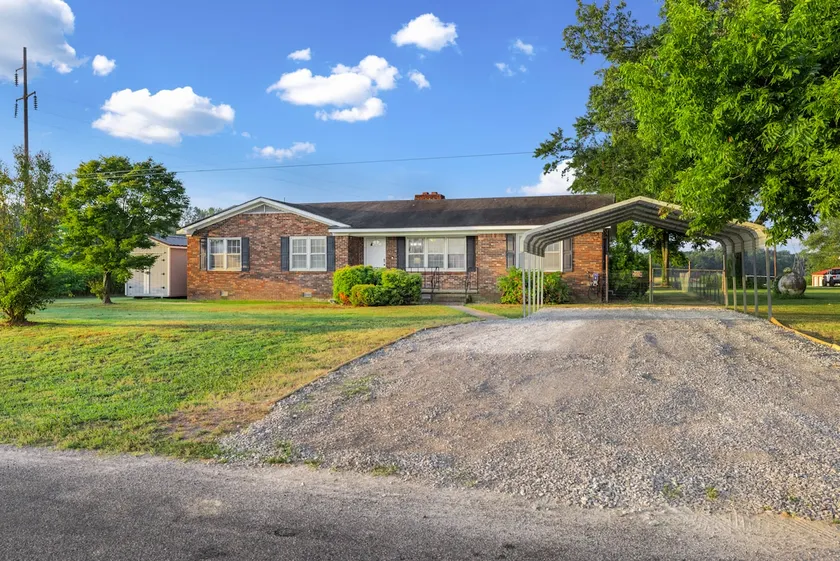 Charming Home on 1 Acre w/Game Room, WIFI, AC, EV! - Image 1