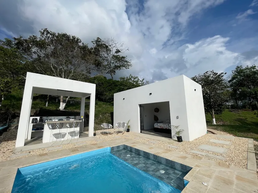Private cabin with pool and view in Nimaima - Image 1