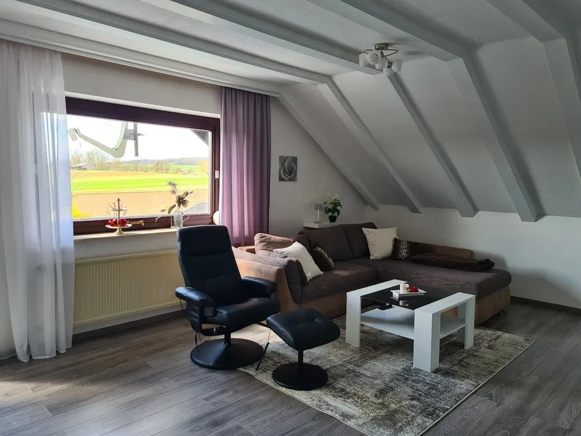 Apartment / Workspace/ Mechanic's apartment - Image 1