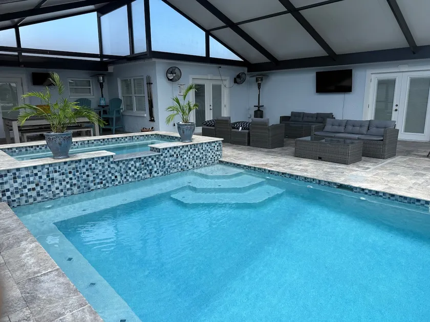 Waterfront Retreat with Heated Pool, Hot Tub&Dock - Image 1