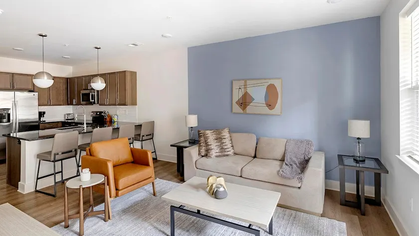 Landing | Incredible 1BD, Clubhouse, Pool - Image 1