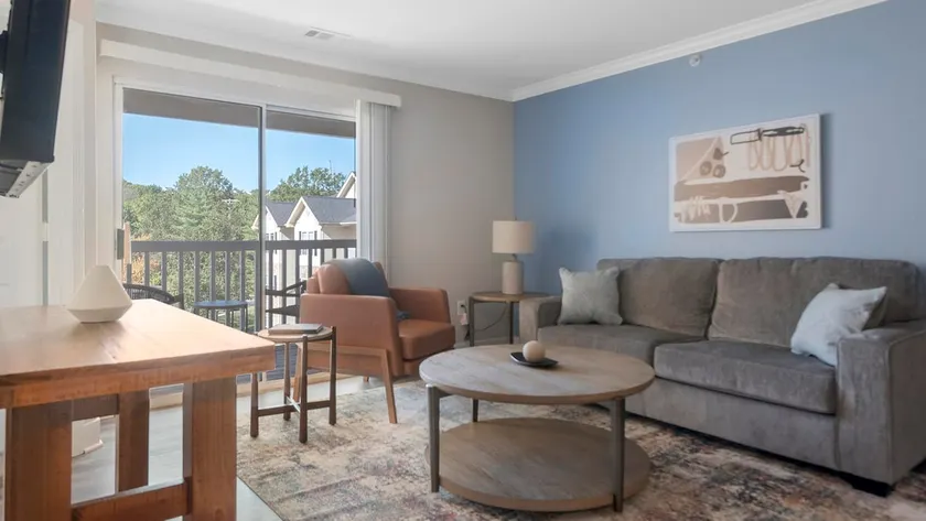 Landing | Stylish 2BD, Clubhouse, Gym - Image 1