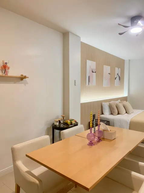Comfort Corner | 5 mins to SRT - Image 1
