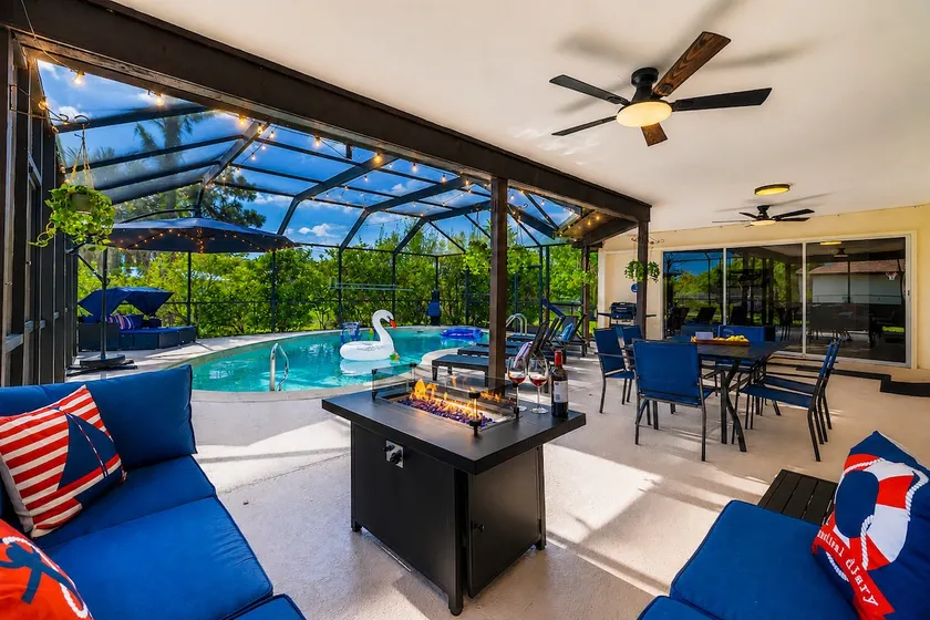 Marina/Heated Pool/Hot tub/Canal/Game room/14PPL+ - Image 1