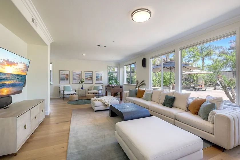 Luxury Remodeled Beach Home w/ Piano & Foosball - Image 1