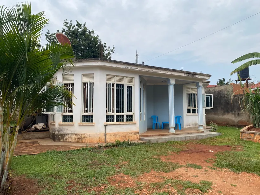 Sabina House - Image 1