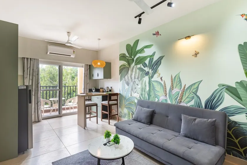 Zomestays Siolim|Apartment-Pool-Gym - Image 1