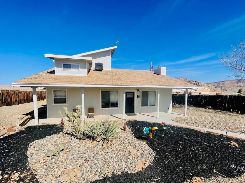 Lake Powel Home W/ Great Views - Image 1
