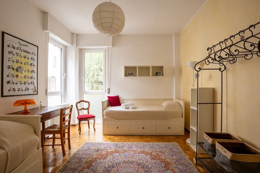 Varese Center Apartment with Private Parking - Image 1
