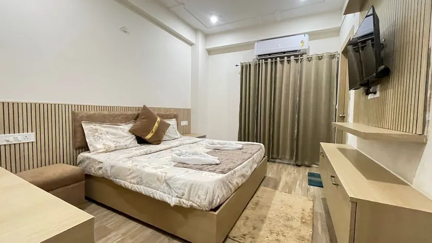 Joy near the falls | 1 Bhk near secret waterfall - Image 1