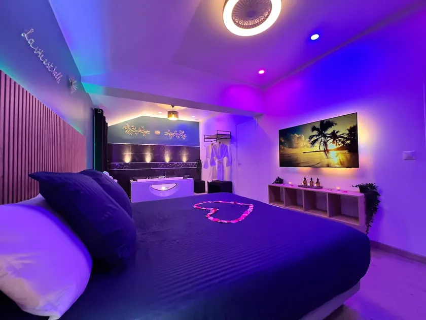 Suite La Vie est Belle - Image 1
