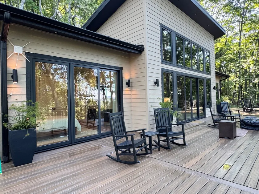 DeerSong Cottage - Private Hot Tub Under the Stars - Image 1