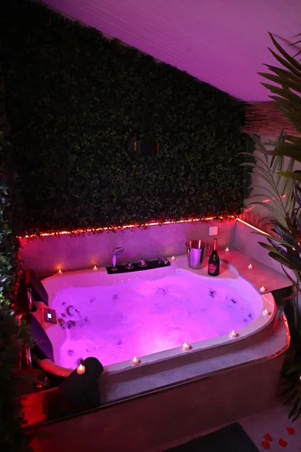 ~Love In the Jungle: Spa Break with a Unique View~ - Image 1