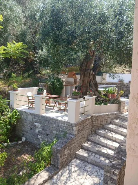 Marmari Stone Cottage 2 - Image 1