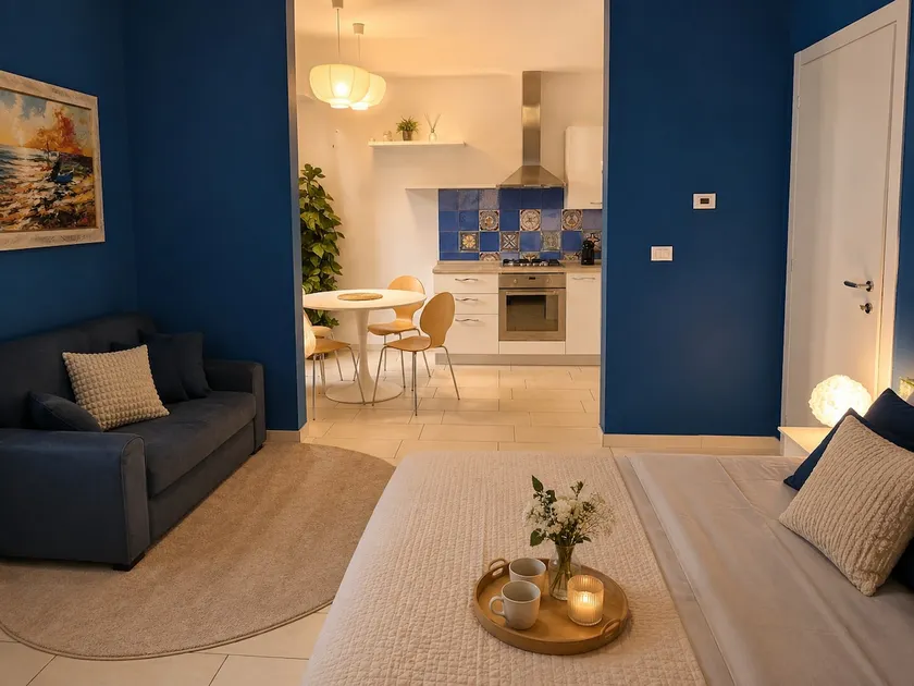 Elegant two-room apartment with free parking - Image 1