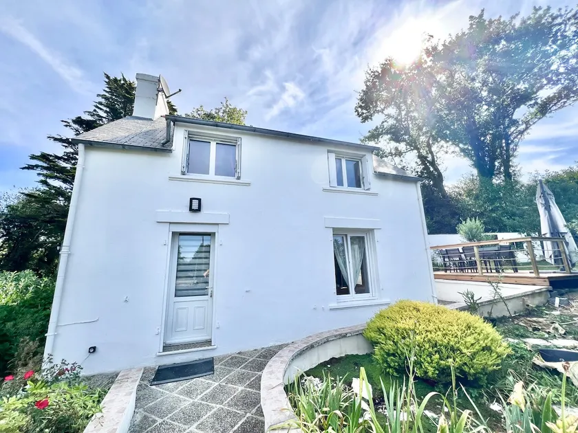 House for 7 people near the beach, with garden and terrace, Fouesnant - Image 1
