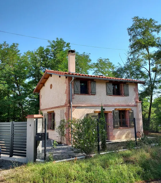 Small village house - Image 1