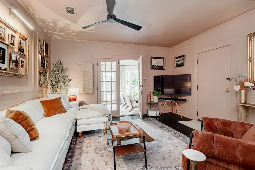 •Your New Favorite• Stylish Stay•Minutes from LSU - Image 1