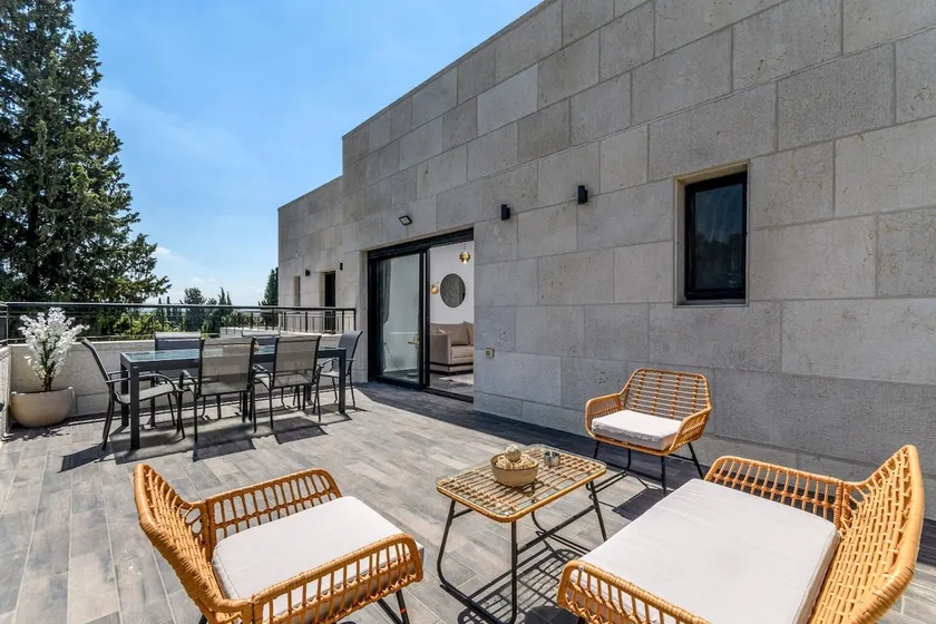 Luxury Rooftop German Colony - Image 1