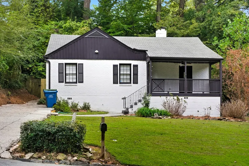 Charming Midtown Retreat - Image 1