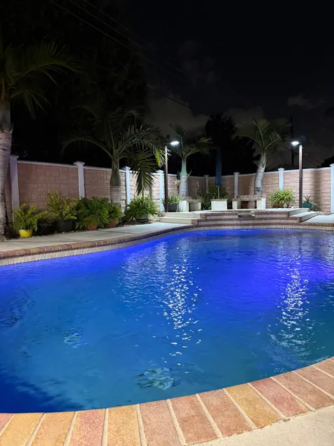 4/2 Hollywood Retreat | Minutes to Casino & Beach - Image 1