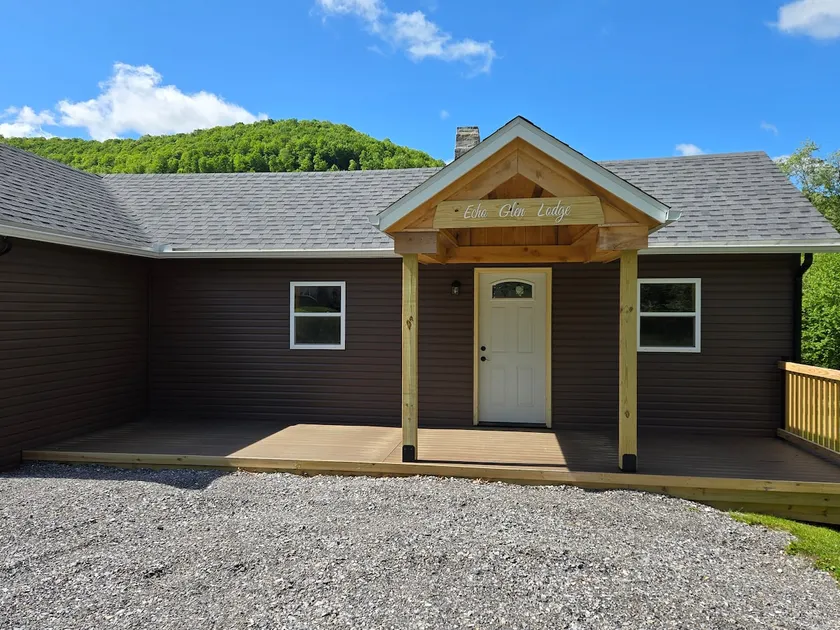 Echo Glen Lodge - Image 1