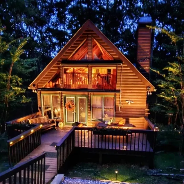 Luxury Chalet Near Helen • Hot Tub & Fire Pit - Image 1