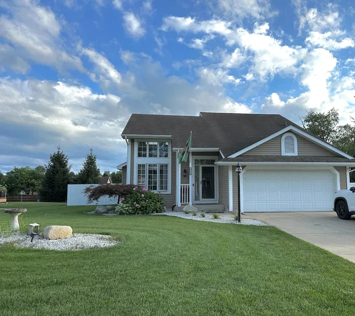Beautiful Family Home, Near Notre Dame University - Image 1
