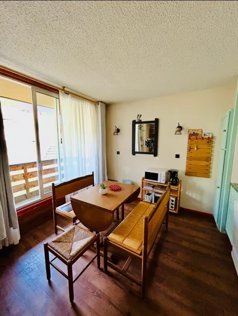 Piau-Engaly Mountain view Ski-in/out Wi-Fi Sleeps 4 - Image 1