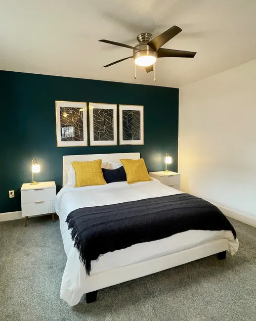 Central 2BR/2BA | Walkable to Downtown & Hiking - Image 1