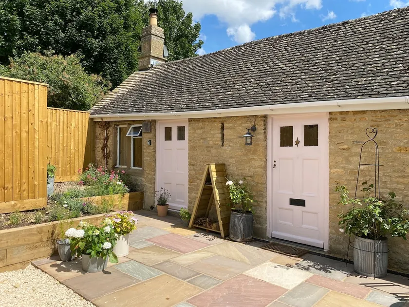 Cotswold Cottage - Image 1