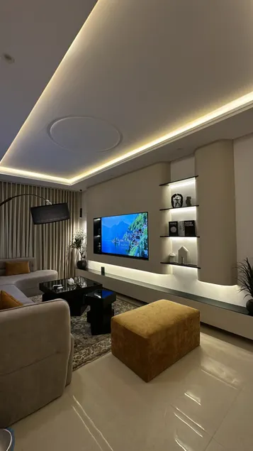 2 spacious master bedrooms • Large living room • Self check-in - Image 1