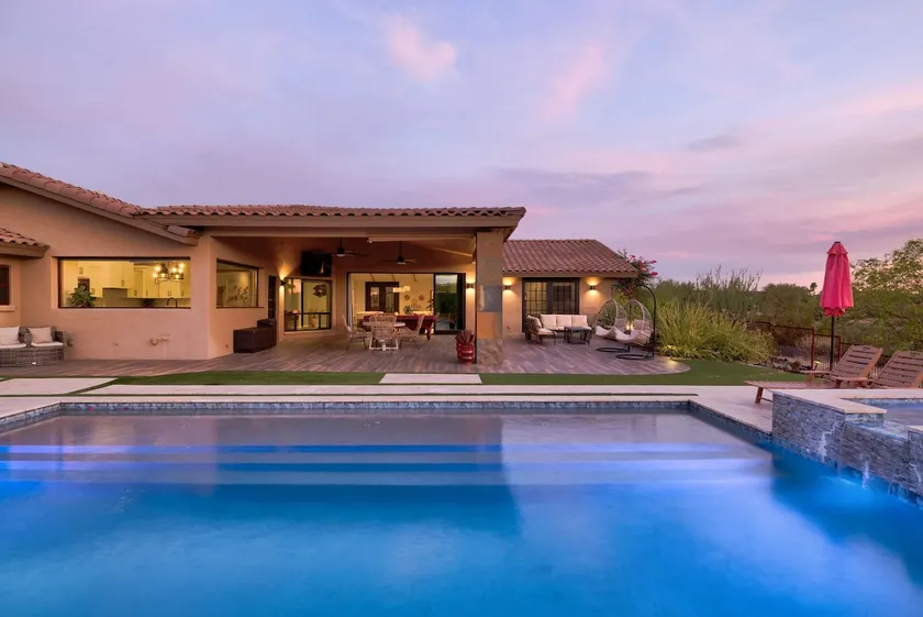 Serene | Sleeps 18, Pool, Spa & Shuffleboard - Image 1