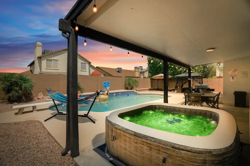 AZ Summer Escape|Huge Pool+HotTub+BBQ|Sleeps 11 - Image 1