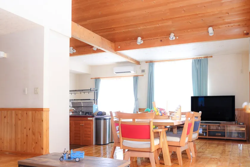 Doya Flower Inn - next to JR Doya Station, spacious and comfortable, the best base for your trip! - Image 1