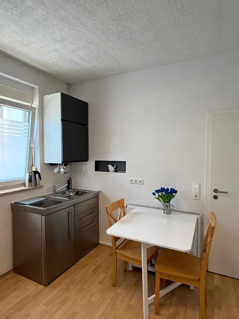 Private apartment with garden - cosy and central - Image 1