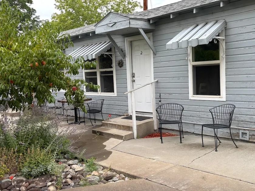 Downtown Studio 2- Walkable! - Image 1