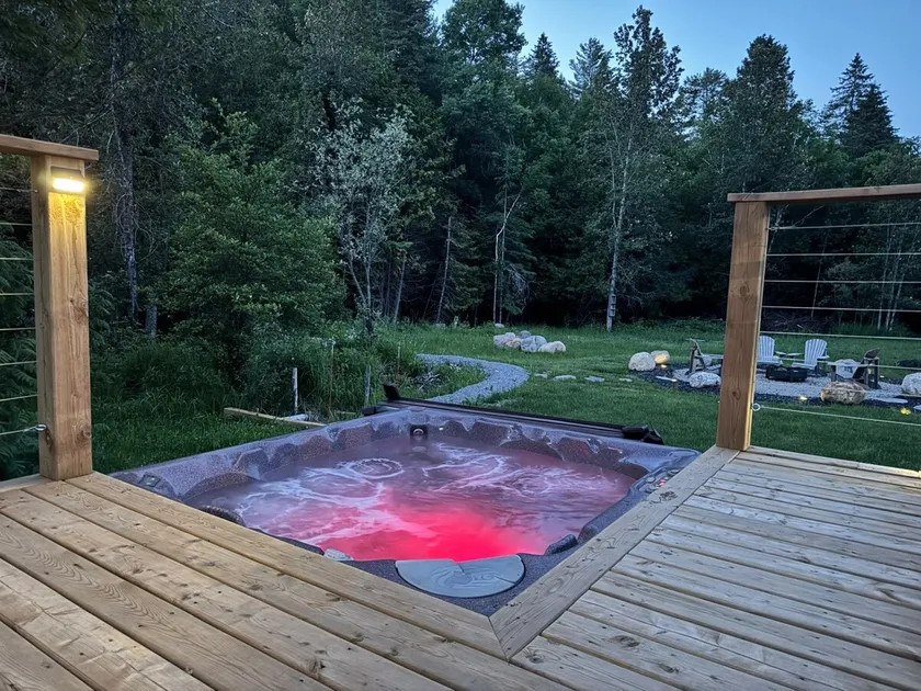 Bancroft Cottage | Hot Tub | Private 2 Acres - Image 1