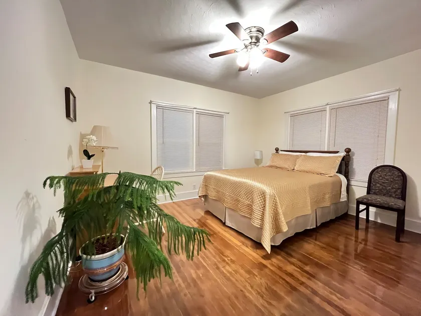 Comfy Queen Bed in Cliff Heaven Subdivision - Image 1