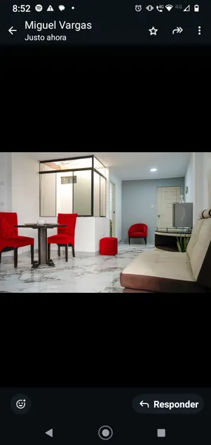 Accommodation for couples near the Airport and Terra - Image 1