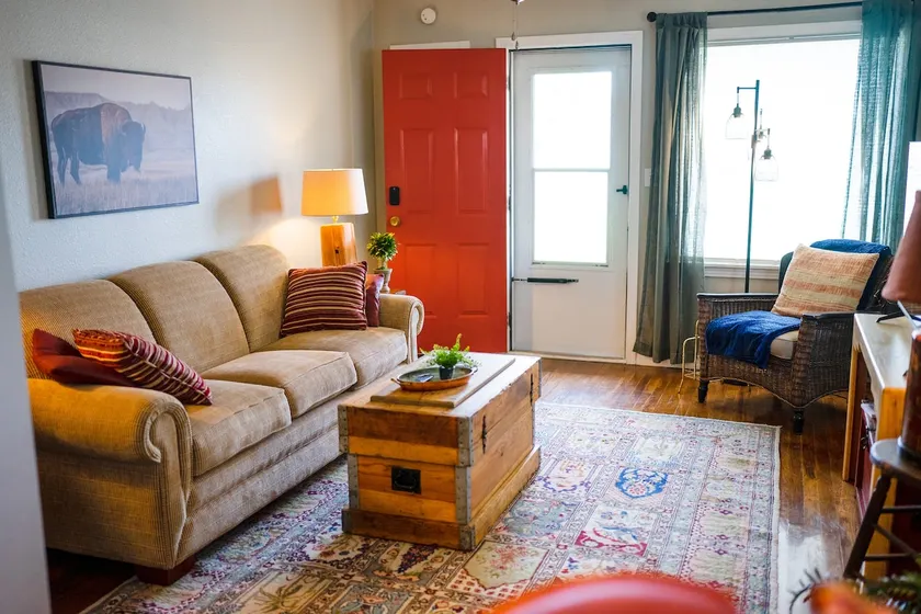 Buffalo Bungalow Apt. A - 15 mins PDC/WT - Image 1