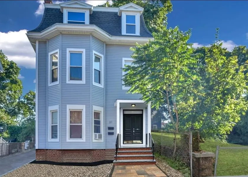 Modern Spacious | Sleeps15 | T Access+Free Parking - Image 1